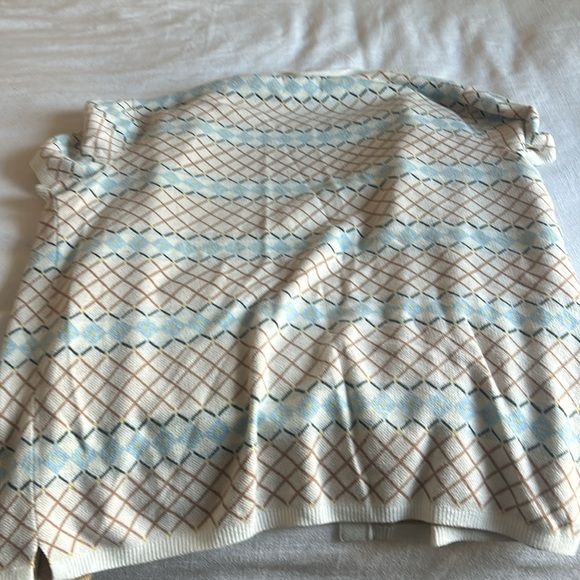 Bonobos M Sweater top.  GUC - Picture 4 of 4